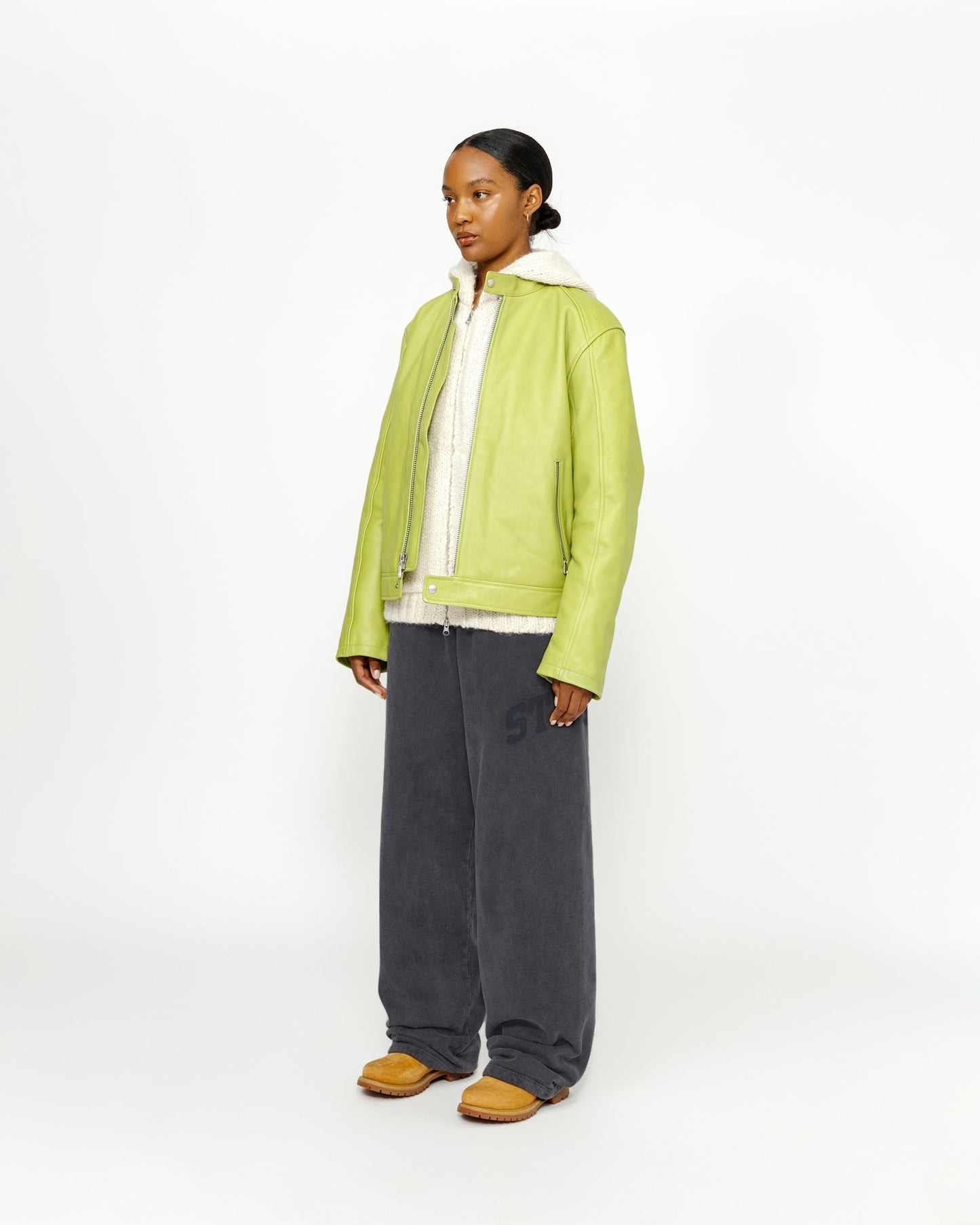 PANTALON EN MOLLETON GRAPHIQUE DÉLAVÉ