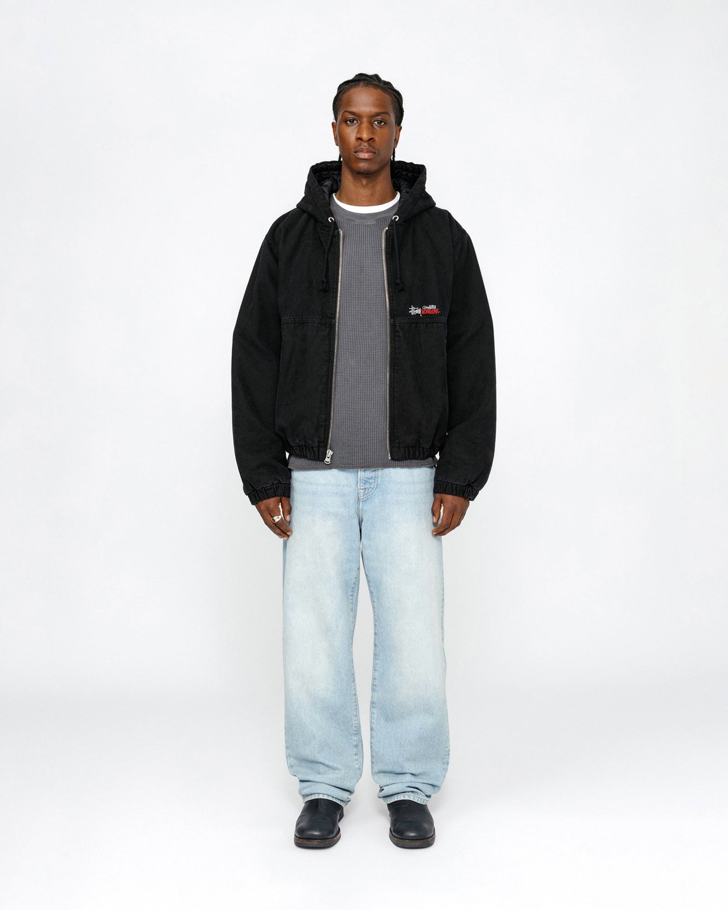 NOUVEAU JEAN CLASSIQUE EN DENIM