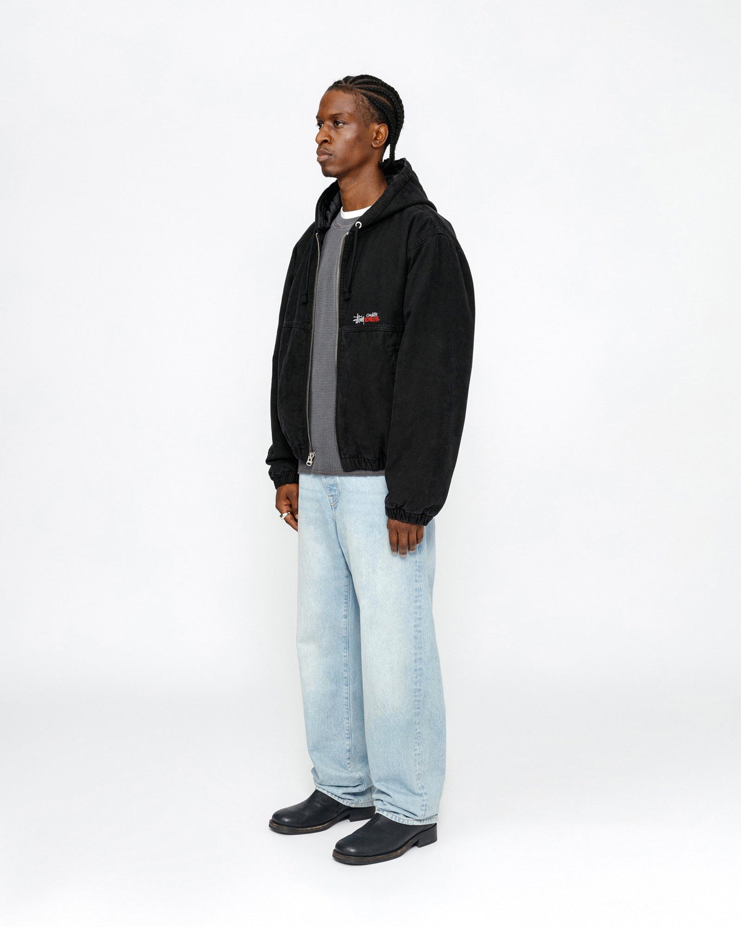 NOUVEAU JEAN CLASSIQUE EN DENIM