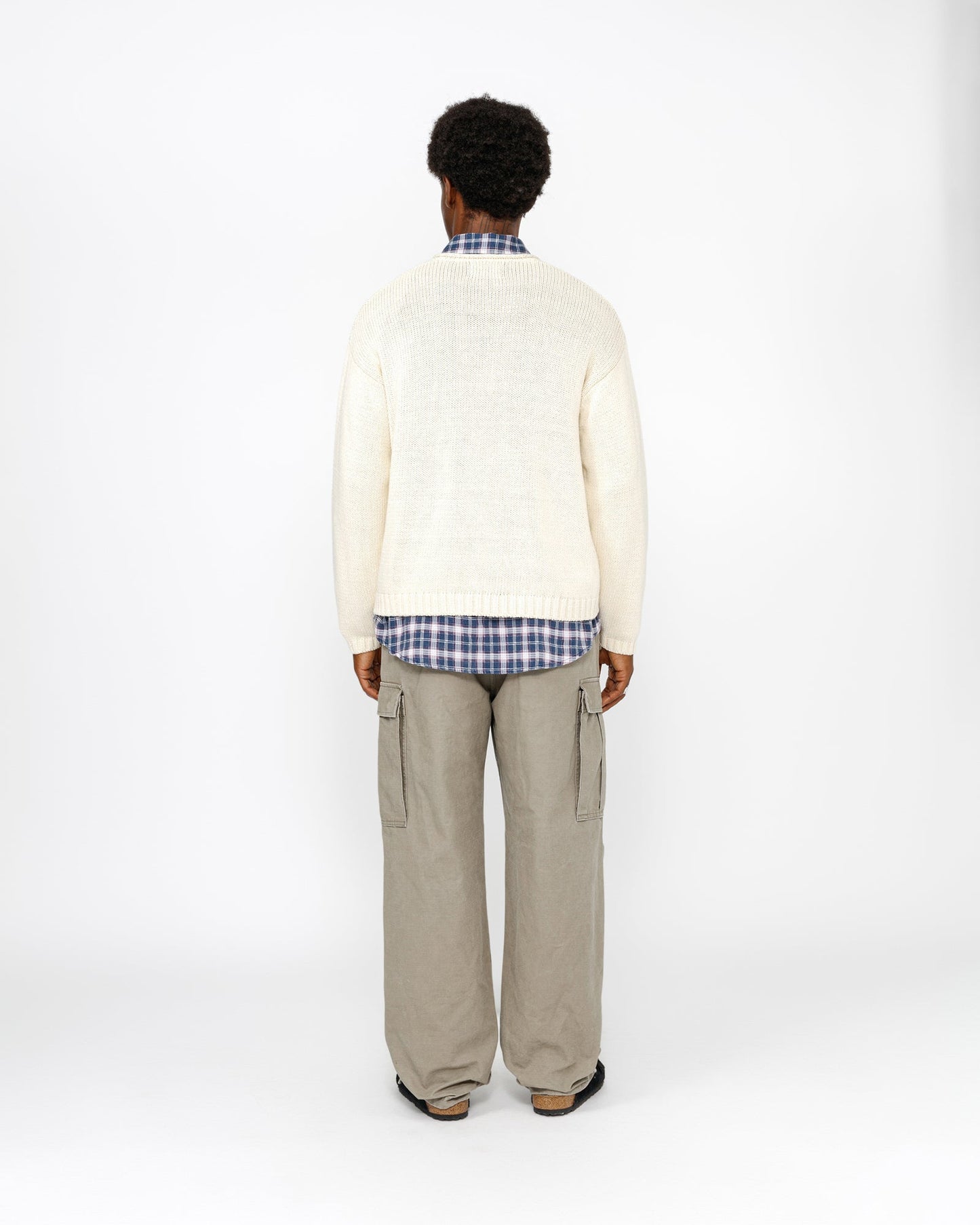 PULL À LOGO BRODÉ ET COL EN V