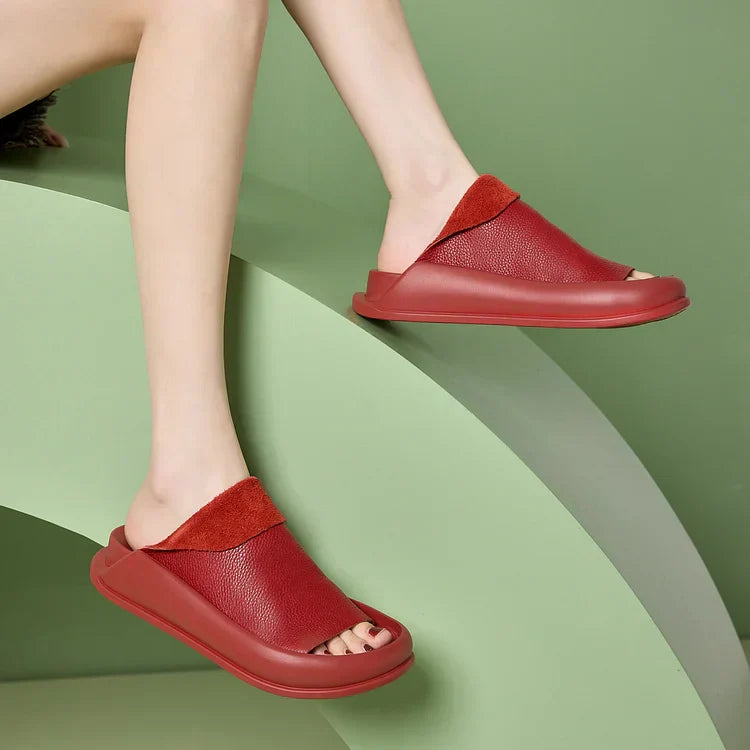 Pantoufles compensées en cuir italien LetcloTM pour femme