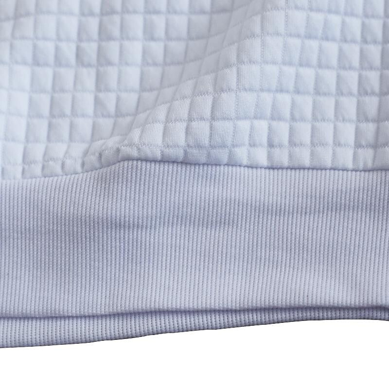 Herren-Pulloverhemd mit kleinem Jacquard-Karo